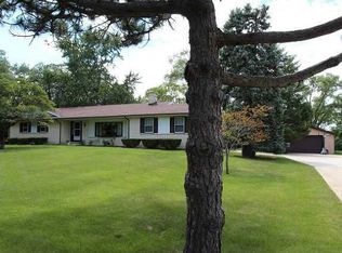 24437 Pemberville Rd, Perrysburg, OH 43551