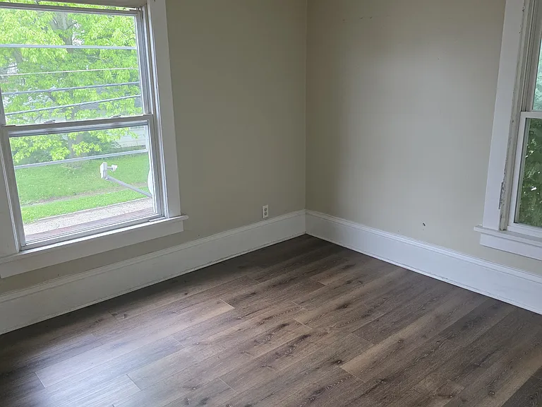706 Greenfield Ave SW #2F — Photo 8