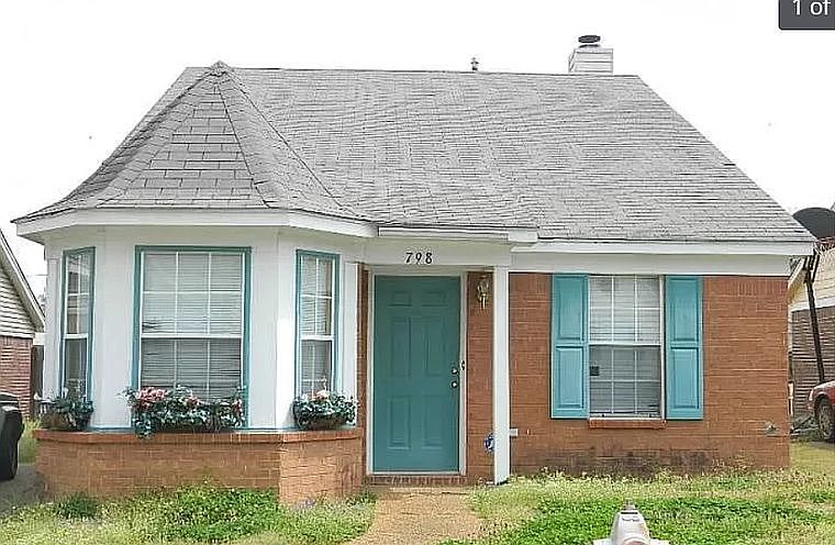 1st image of 798 Pecan Gardens Cir W
