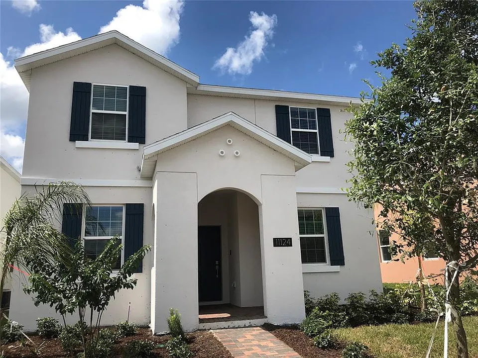 11124 Longleaf Woods Dr