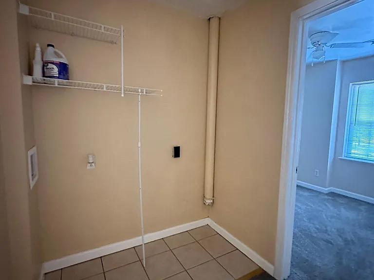 Washer Dryer hookups