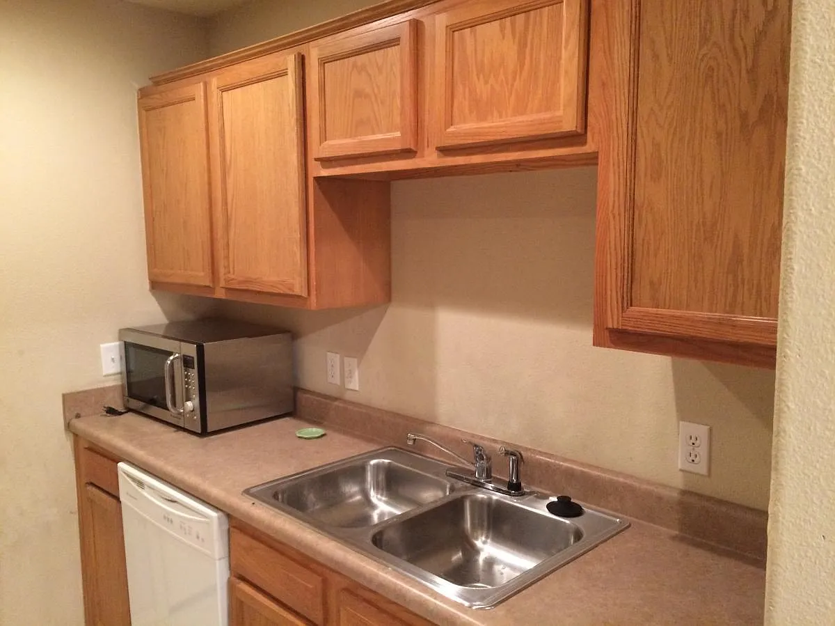 Building Photo - 4101 SW Broadstone Ave #1