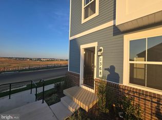 1368 Red Clover Ln, Ranson, WV 25438