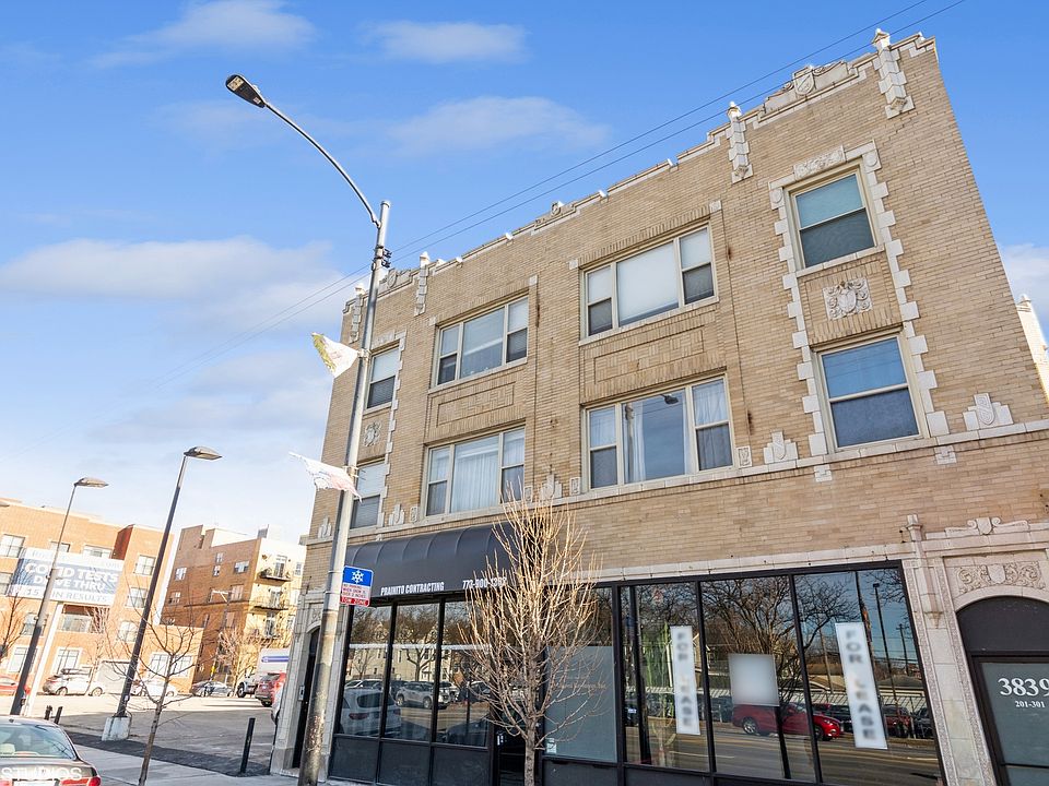1st image of 3839 N Western Ave Unit 301