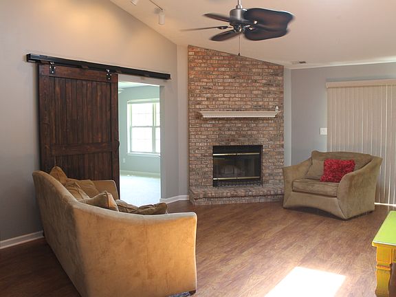 4th image of 5657 Pine Hill Dr