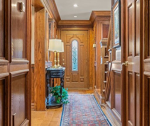 2nd image of 16462 Georgetown Ct