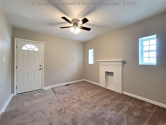 4th image of 709 Weber St