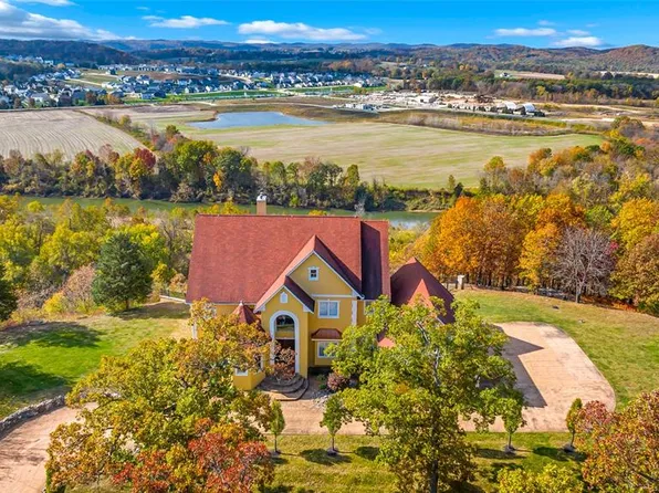 265 Deer Run Ln, Eureka, MO 63025