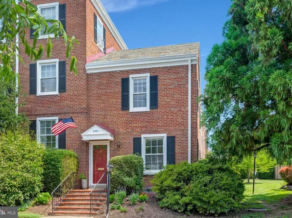 2921 S Buchanan St, Arlington, VA 22206