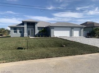 2525 SW 21st Ave, Cape Coral, FL 33914