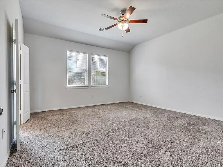 10026 Thicket Park Ln — Photo 19