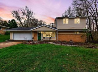 4201 Crocus Rd, Waterford, MI 48328