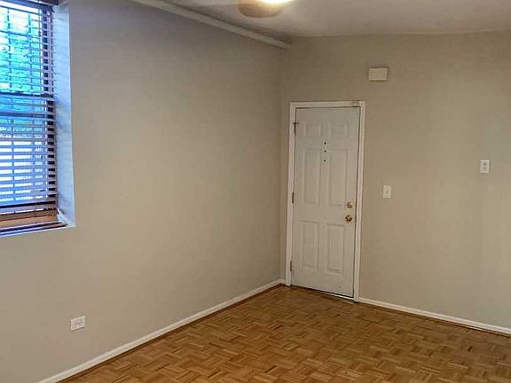 2nd image of 3361 S Cottage Grove Ave #C