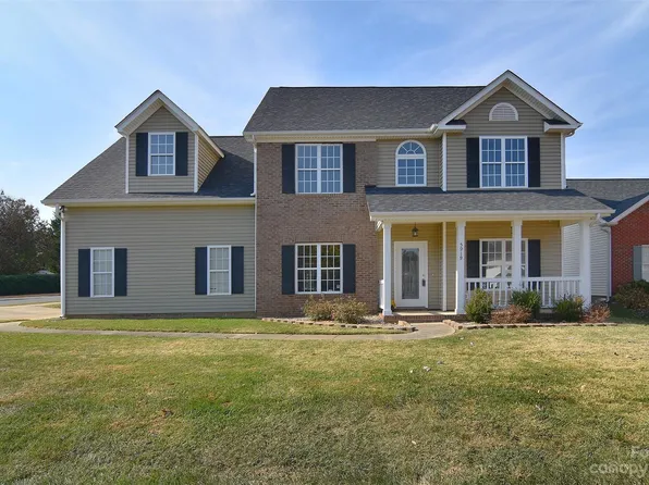 5919 Patricia Ryan Dr, Charlotte, NC 28216
