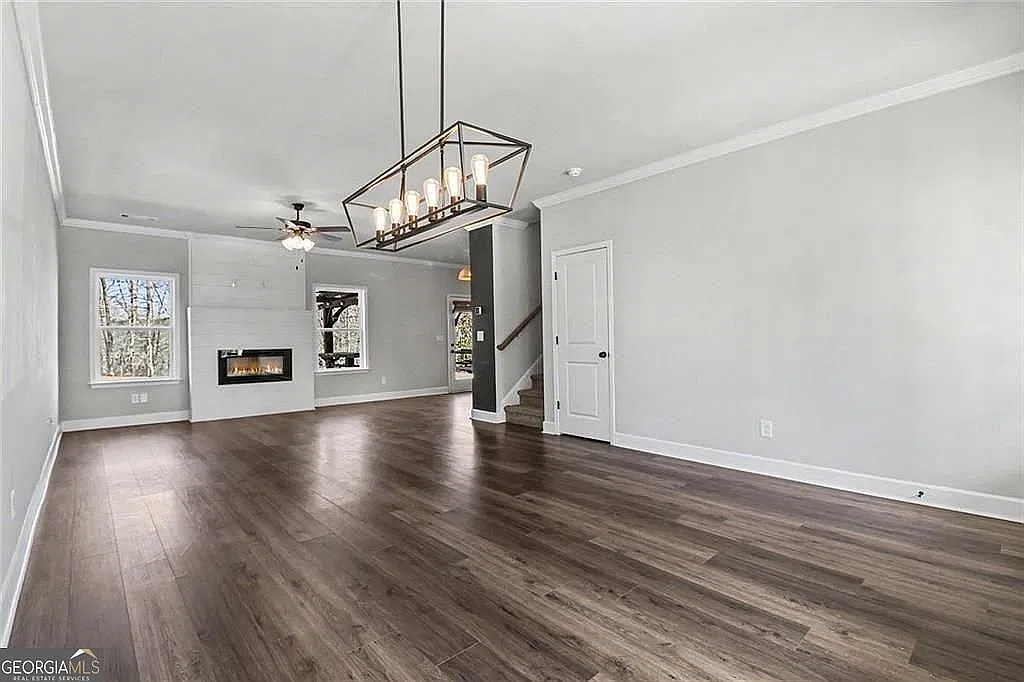 3 bed, 1860 sqft, $2,300 — Photo 3