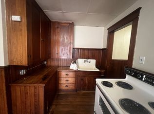 201 Waldo St, Rumford, ME 04276