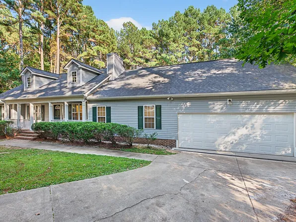 15 Castlerock Dr, Youngsville, NC 27596