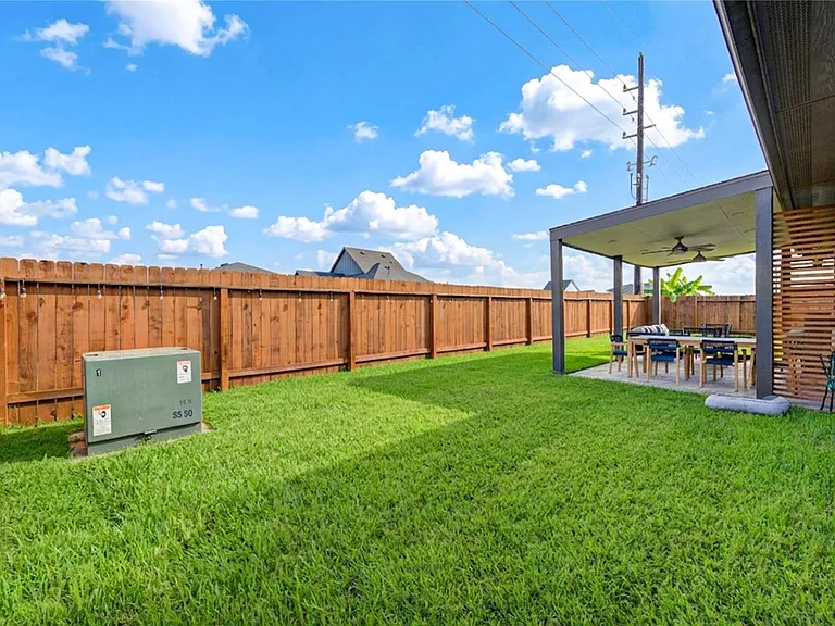 3306 Black Gore Creek Dr — Photo 31