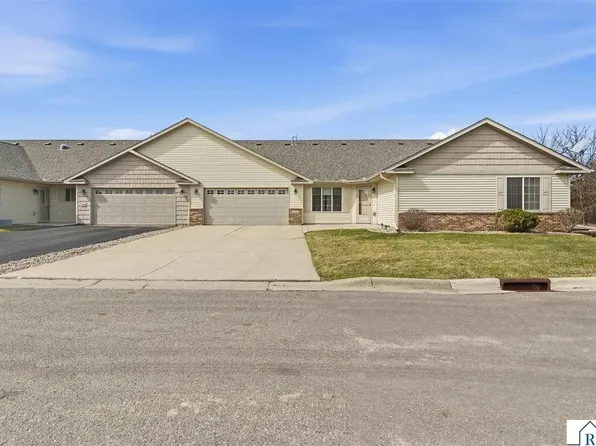 120 Palmer Path, Mankato, MN 56001