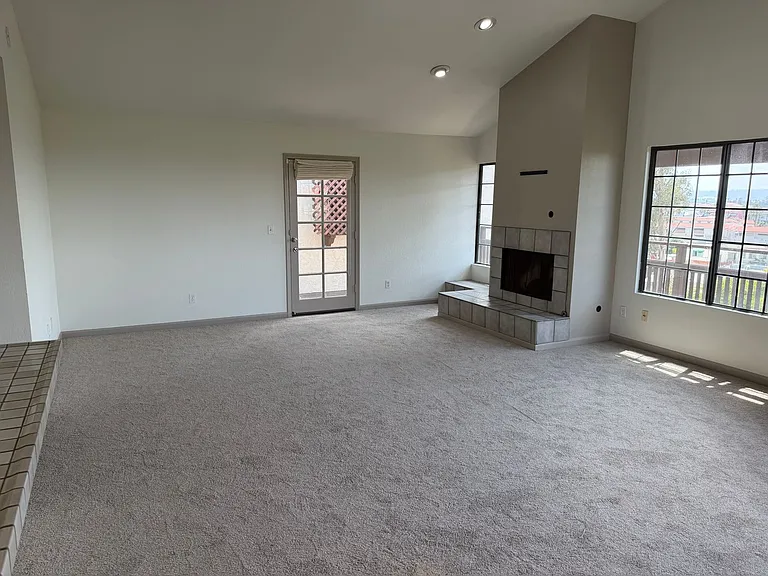 4032 Ampudia St — Photo 11
