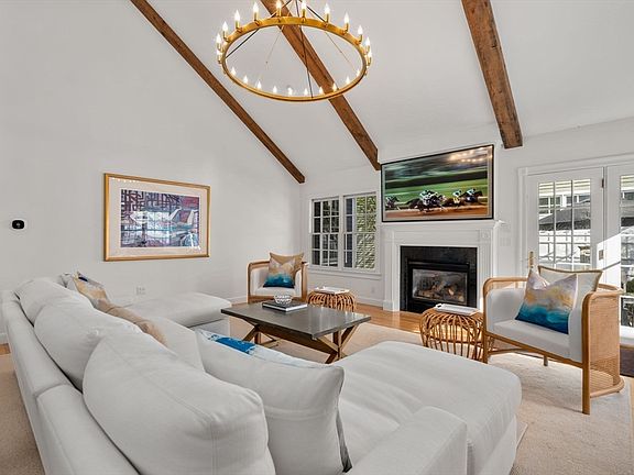 2nd image of 208 Marina Dr