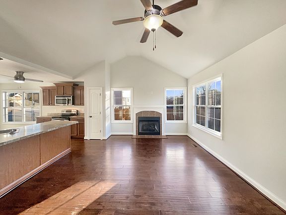 3rd image of 3458 Bradfield Dr