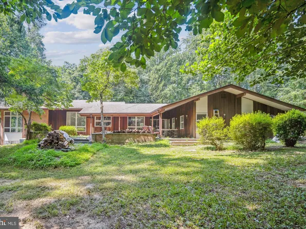 18301 Mink Hollow Rd, Highland, MD 20777