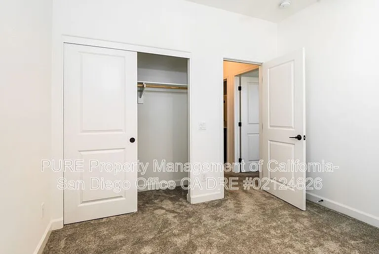 812 Mateo St #1 — Photo 11