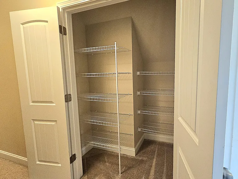 100 Mayfield Ct — Photo 39