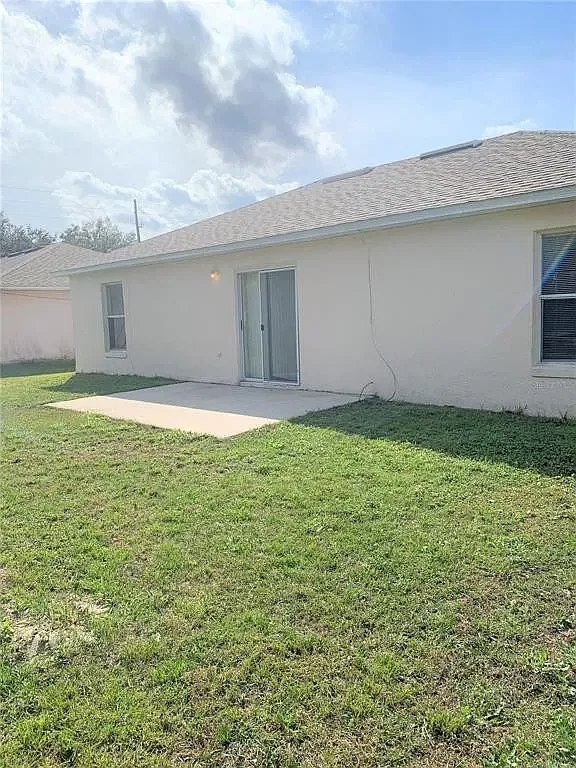 4 bed, 1353 sqft, $1,800 — Photo 4