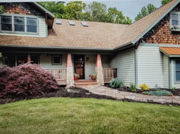 8744 N Cortland Dr, Bloomington, IN 47408