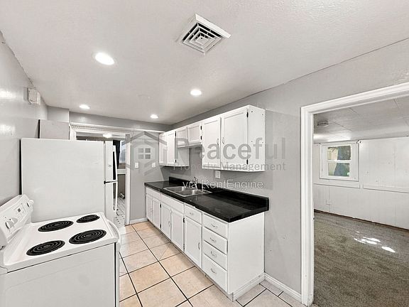 5th image of 1019 22nd St