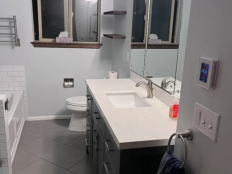 Bathroom1