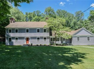 120 Tanglewood Rd, Fairfield, CT 06824
