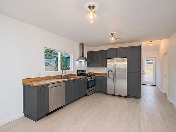 5th image of 2316 Alta St