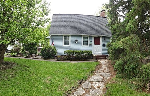 1st image of 601 W 13th St