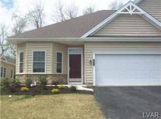 6319 Valor Dr, Bethlehem, PA 18017