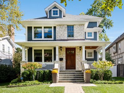 21 S Bruner St, Hinsdale, IL, 60521