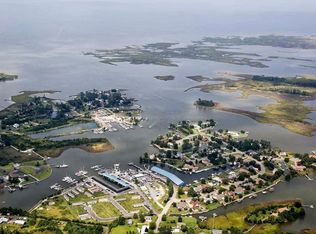 105 Rens Rd, Poquoson, VA 23662