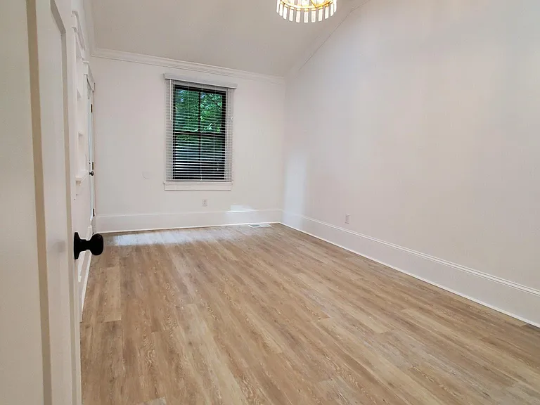 306 W Park Ave #A — Photo 15