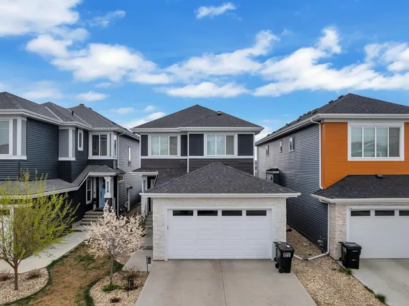 16016 34th Ave SW, Edmonton, AB T6W 4V7