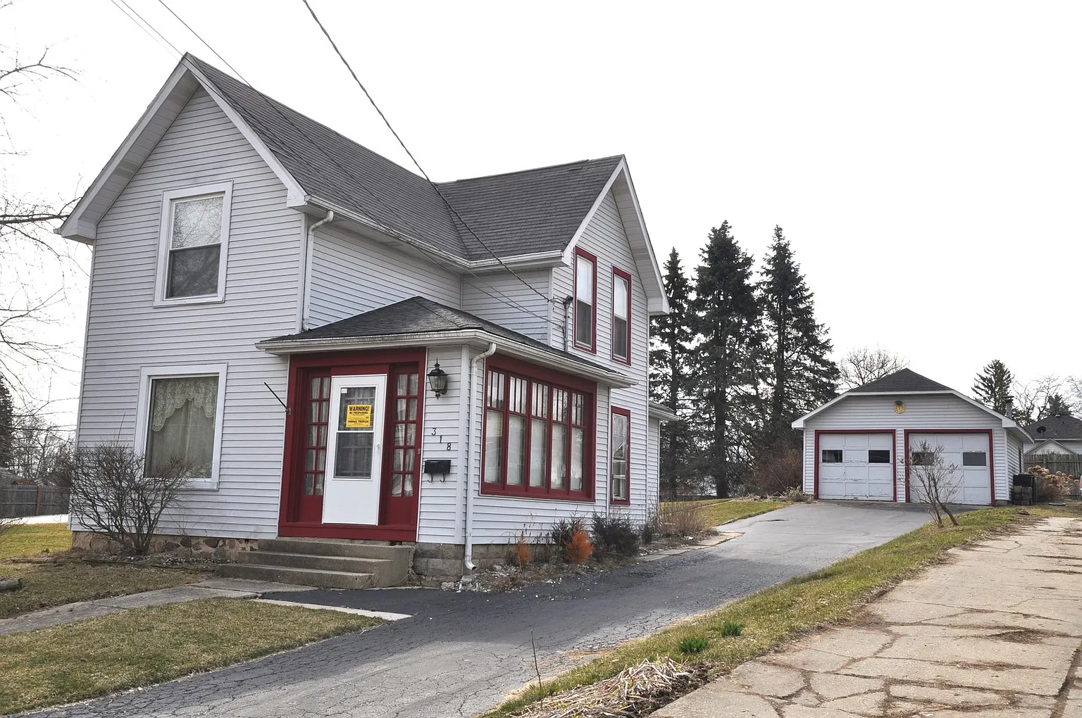 318 Park Ave photo 1