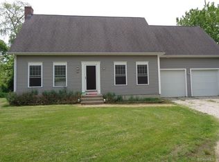 143 Hewitt Rd, Mystic, CT 06355