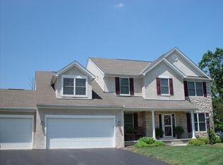 7005 Greenspire Dr, Lewis Center, OH 43035