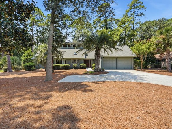 5 Fairlawn Ct