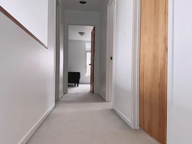 4 Southwick Ct — Photo 13