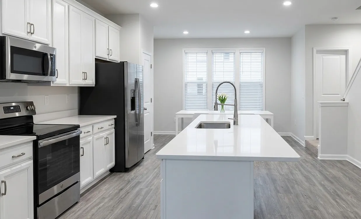 4 bed, 2174 sqft, $2,800 — Photo 1