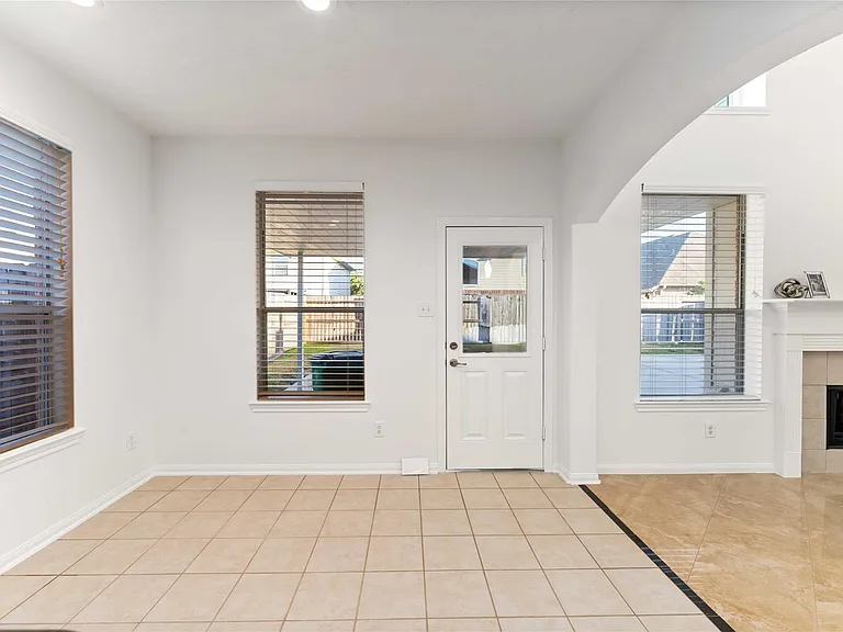 7226 Vorgen Ct — Photo 10