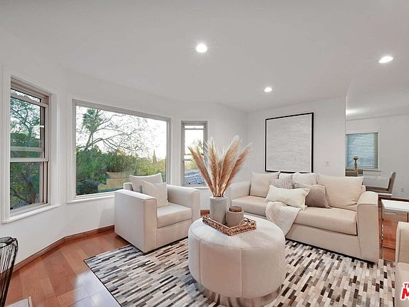 2nd image of 726 Ganymede Dr