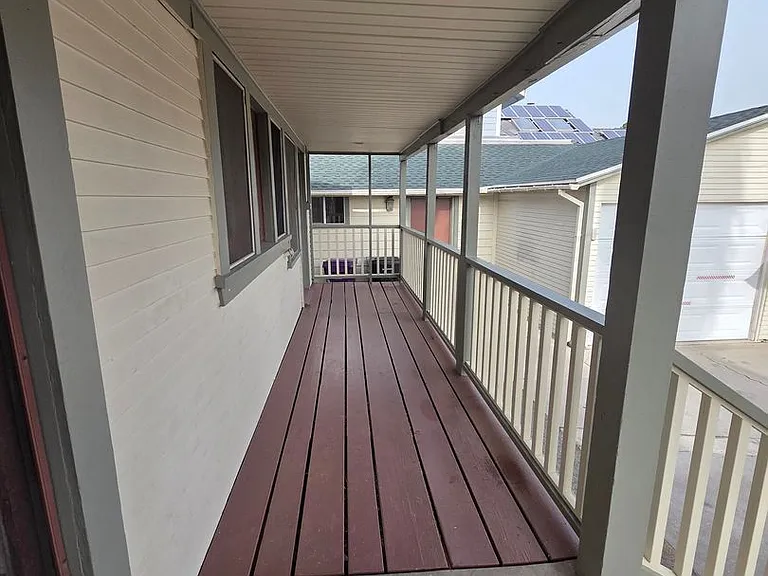 821 Raymond Ave — Photo 2